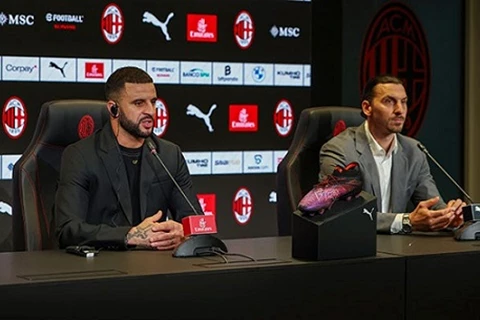 ووكر: سأقدم كل ما لدي مع ميلان.. وأريد أن أظهر مدى قدرتي على صناعة الفارق